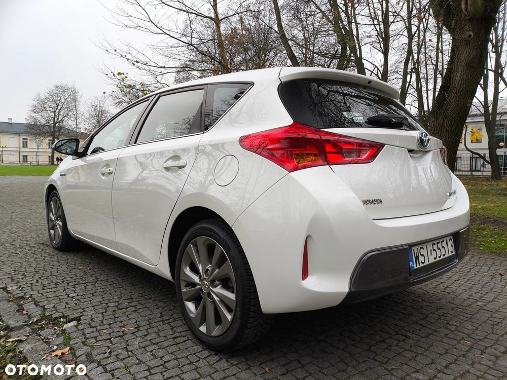 Toyota Auris - 12