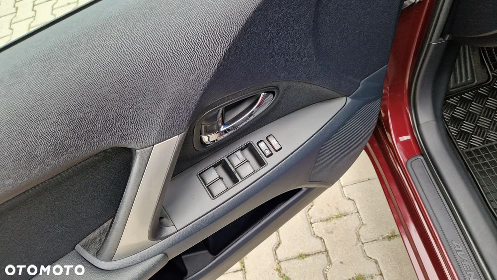 Toyota Avensis 2.0 D-4D Premium - 16
