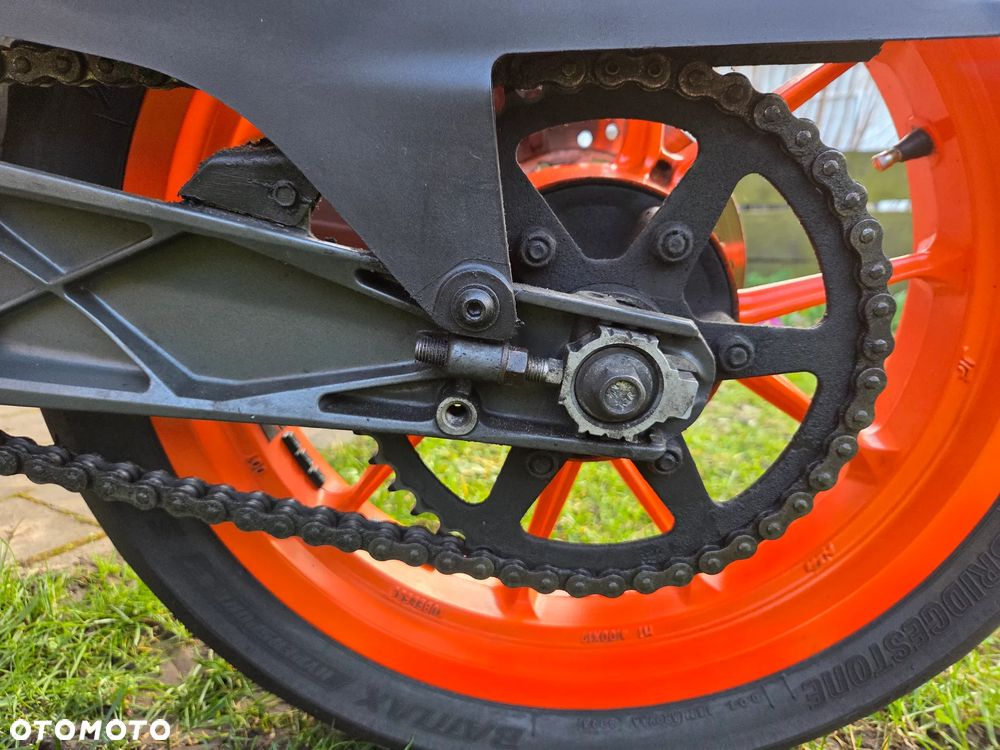 KTM RC 125 - 7