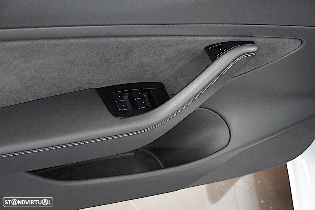 Tesla Model 3 Long Range AWD Dual Motor - 19