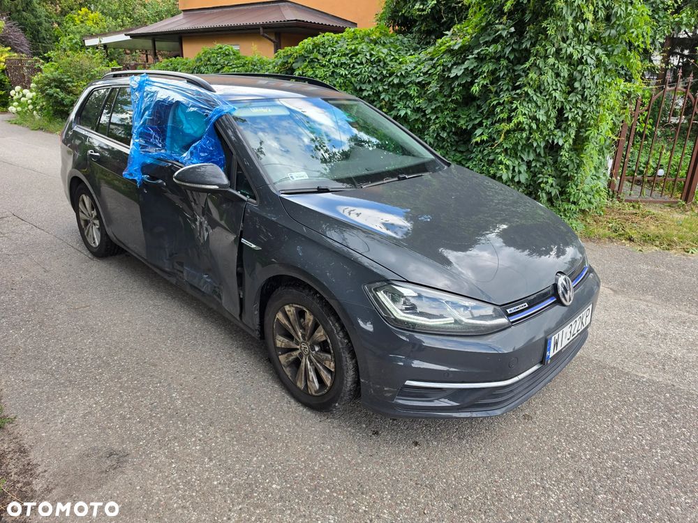 Volkswagen Golf 1.5 TSI BMT Comfortline - 4