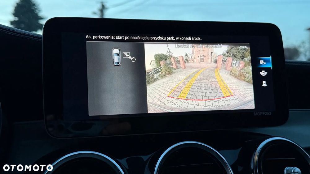 Mercedes-Benz GLC - 18