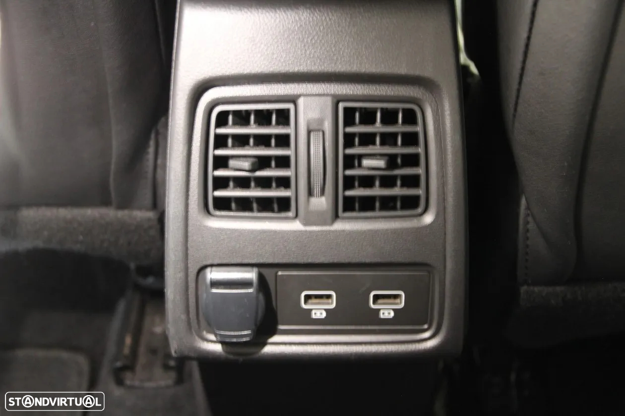 Renault Captur 1.0 TCe Techno - 37