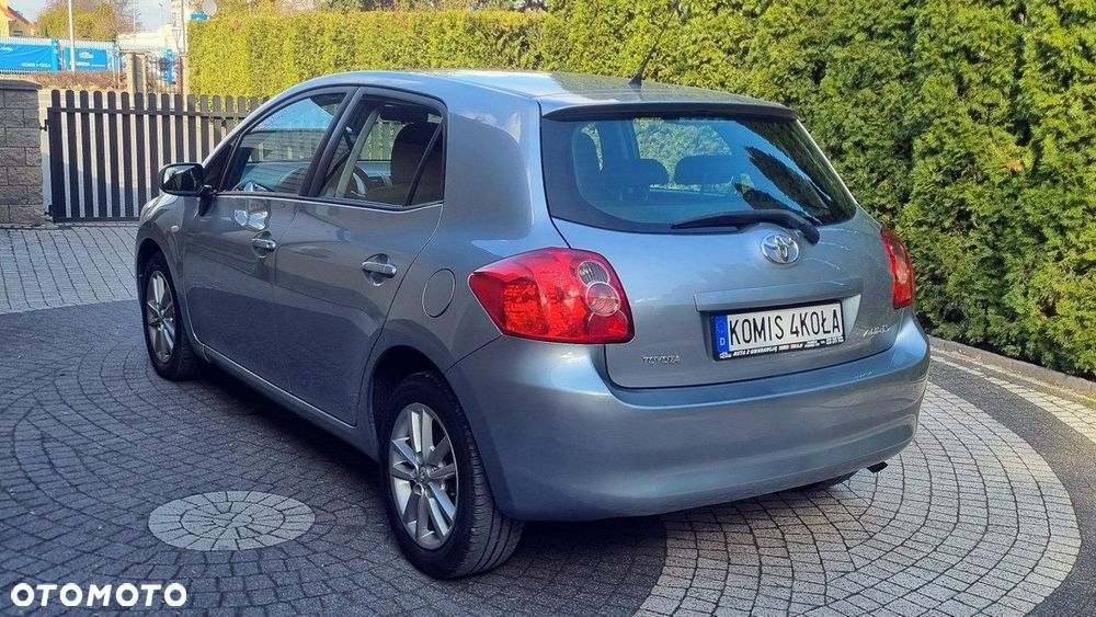 Toyota Auris - 4