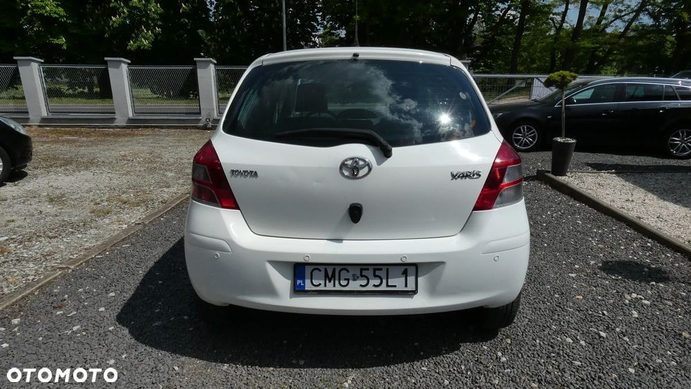 Toyota Yaris 1.33 2010 - 6