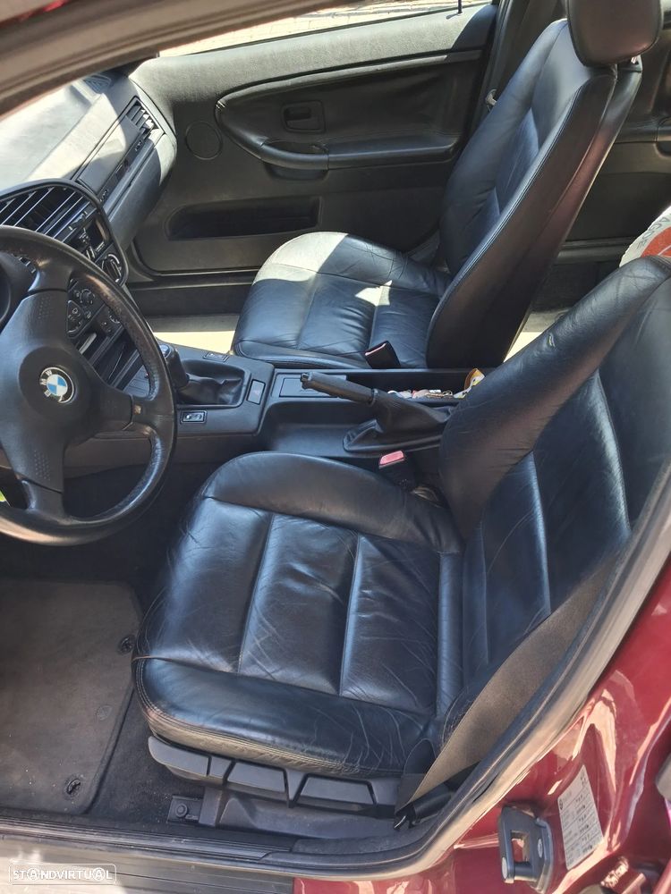 BMW 318 i - 4