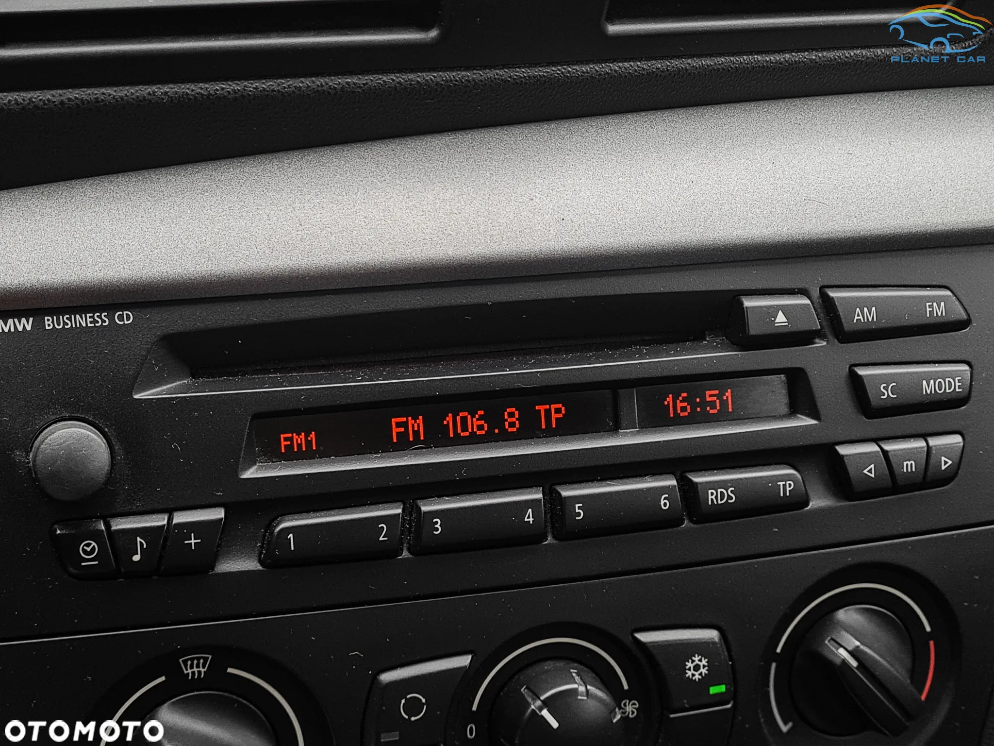 BMW Seria 1 118d - 32