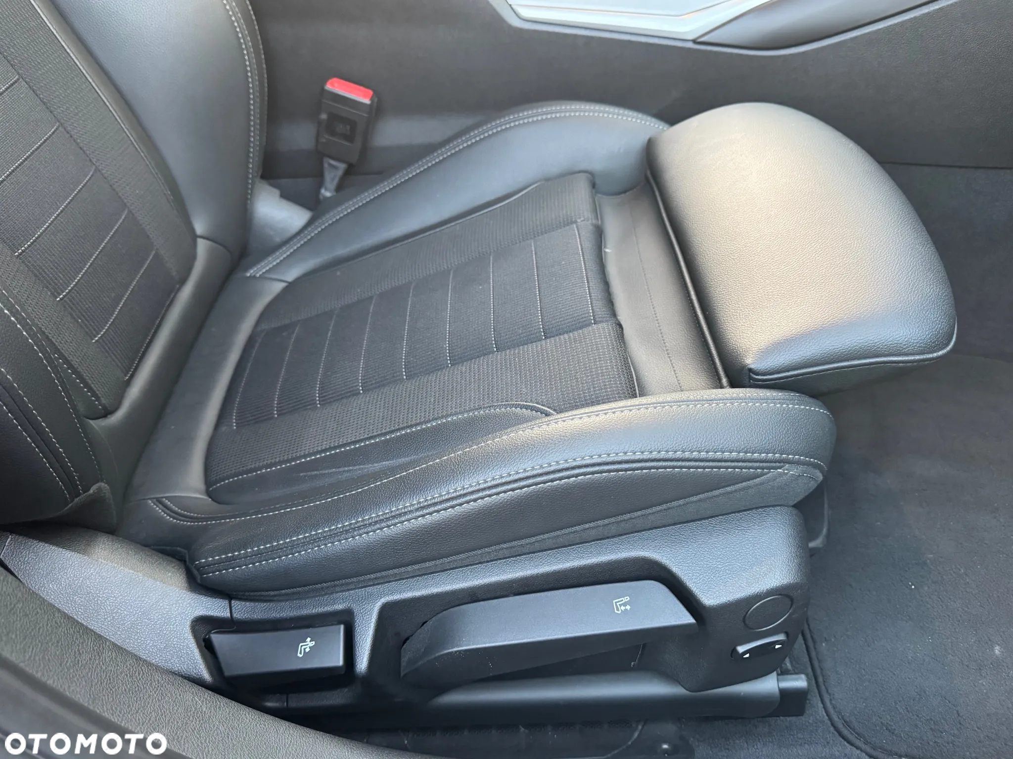 BMW Seria 3 318i Advantage - 25