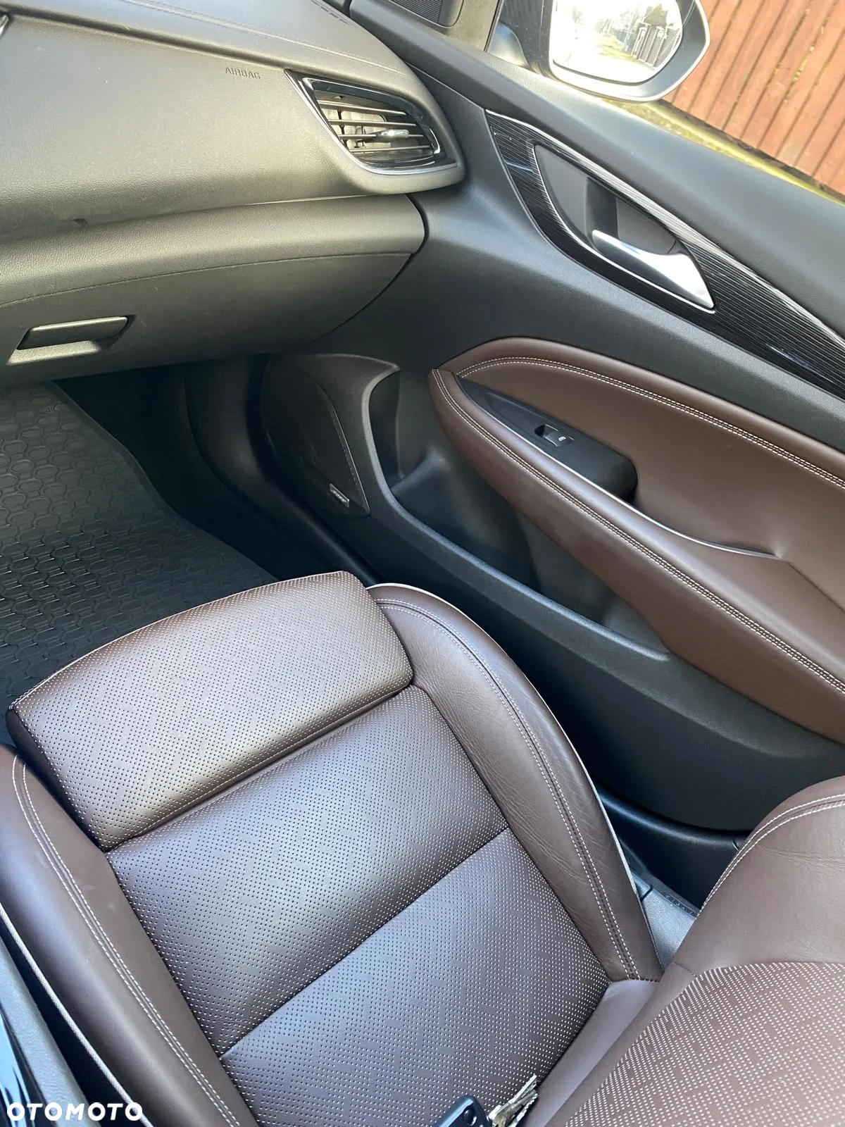 Opel Insignia 2.0 T 4x4 Exclusive S&S - 5