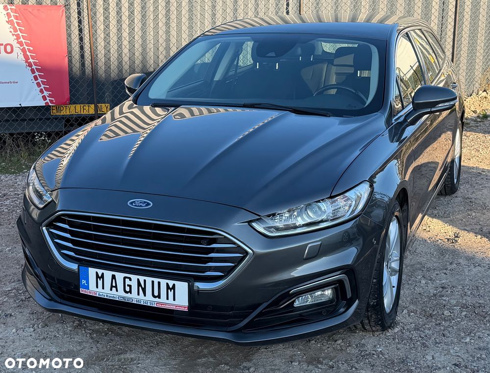 Ford Mondeo - 26