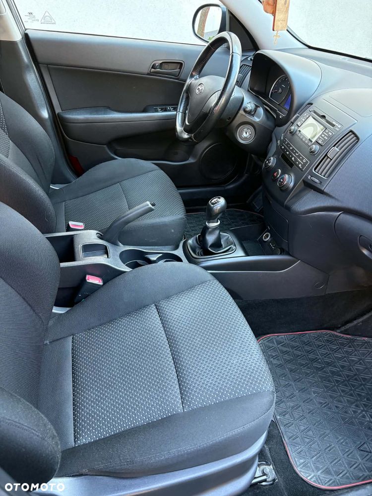 Hyundai i30 i30cw 1.4 Comfort - 12