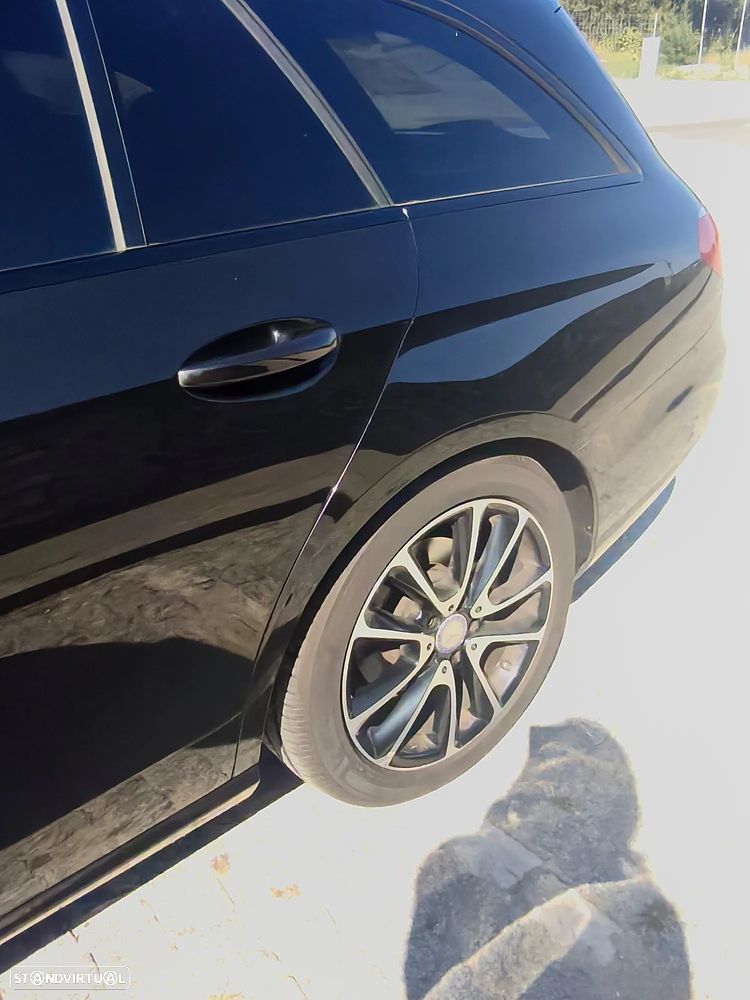 Mercedes-Benz E 220 - 4