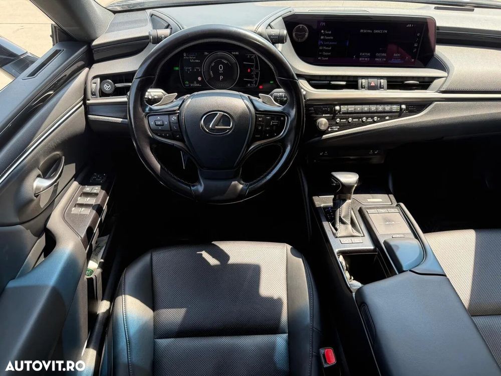 Lexus Seria ES - 18