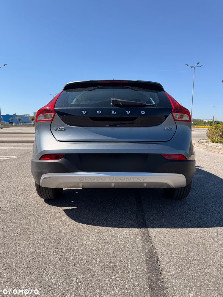Volvo V40 Cross Country D2 Powershift Momentum - 4