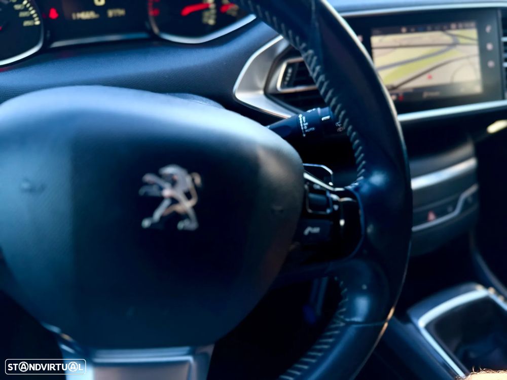 Peugeot 308 SW 1.5 BlueHDi Style - 20