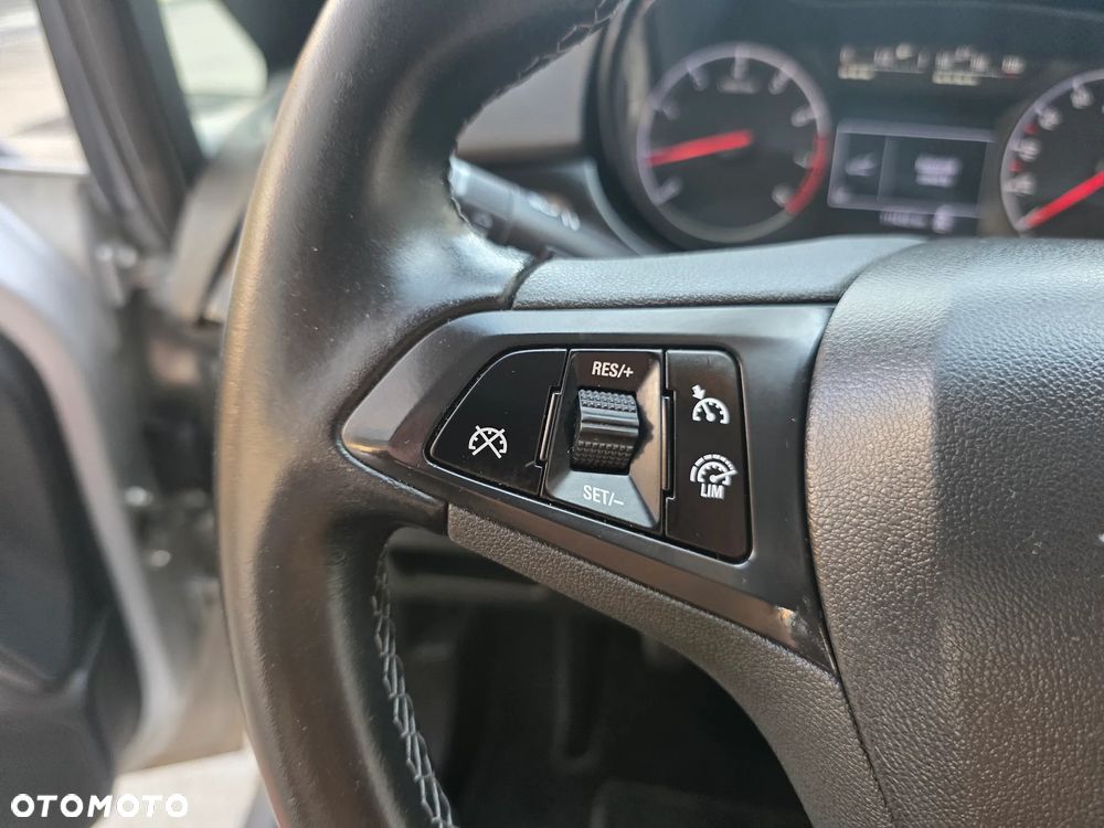 Opel Corsa 1.4 Cosmo - 26