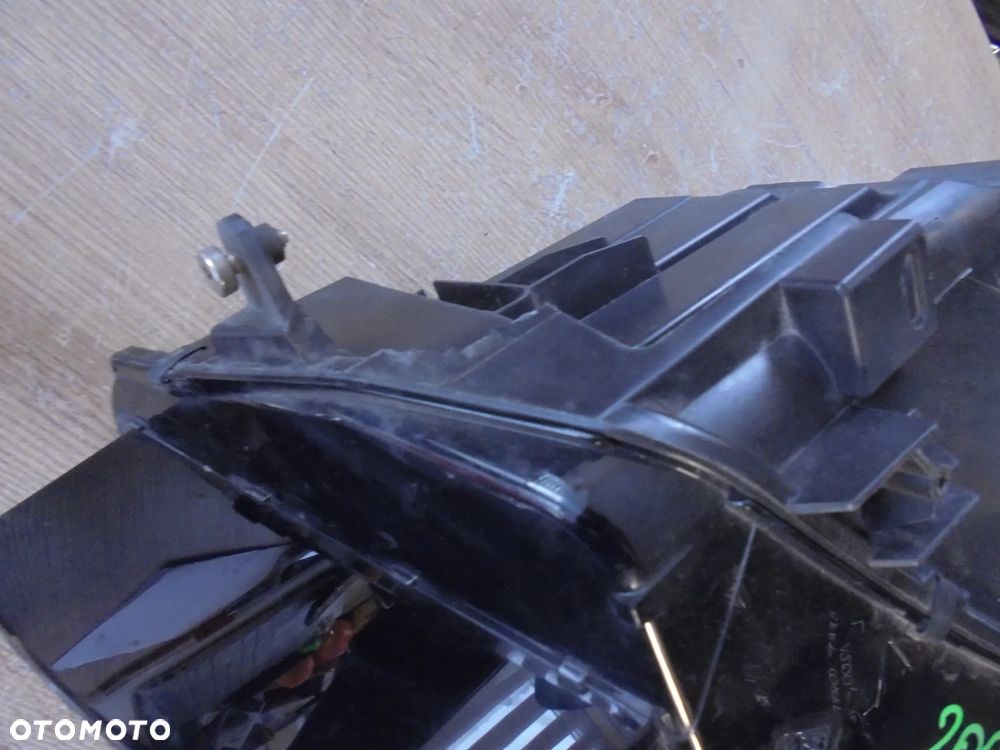 VOLKSWAGEN TIGUAN LAMPA LEWA PRZÓD EUROPA - 4