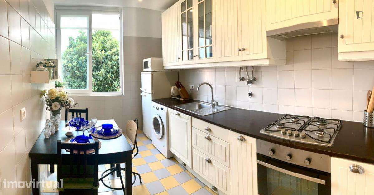 Quarto - localizado em Restelo Lisbon - Grande imagem: 4/6