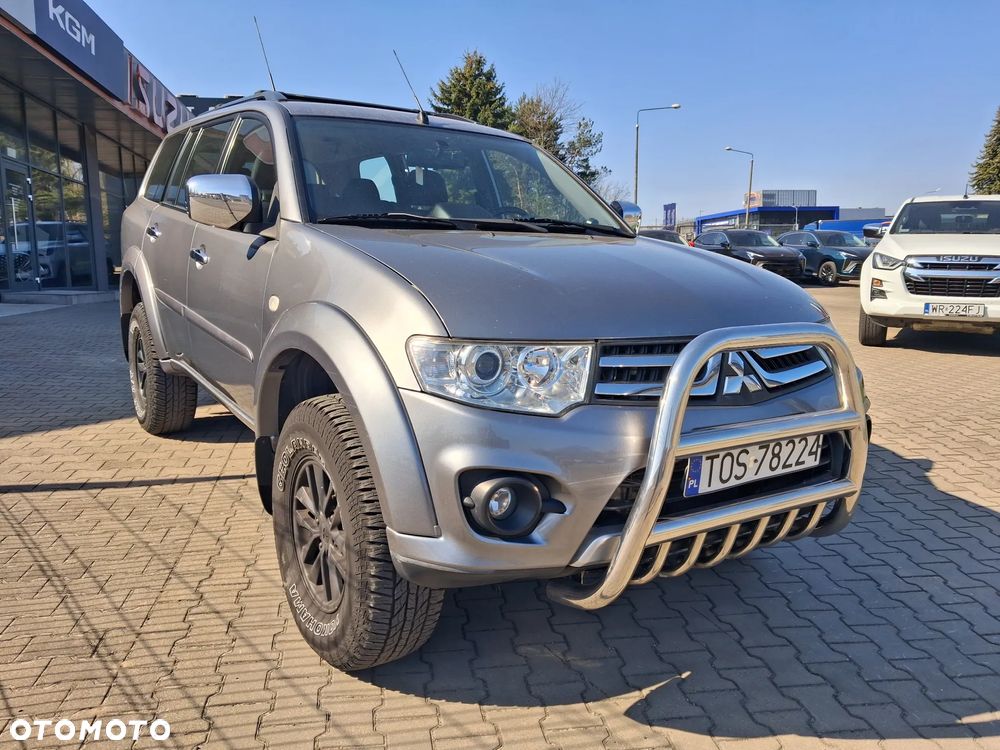 Mitsubishi Pajero Sport - 1