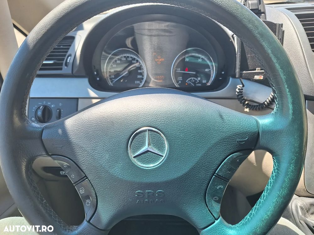 Mercedes-Benz Viano - 12