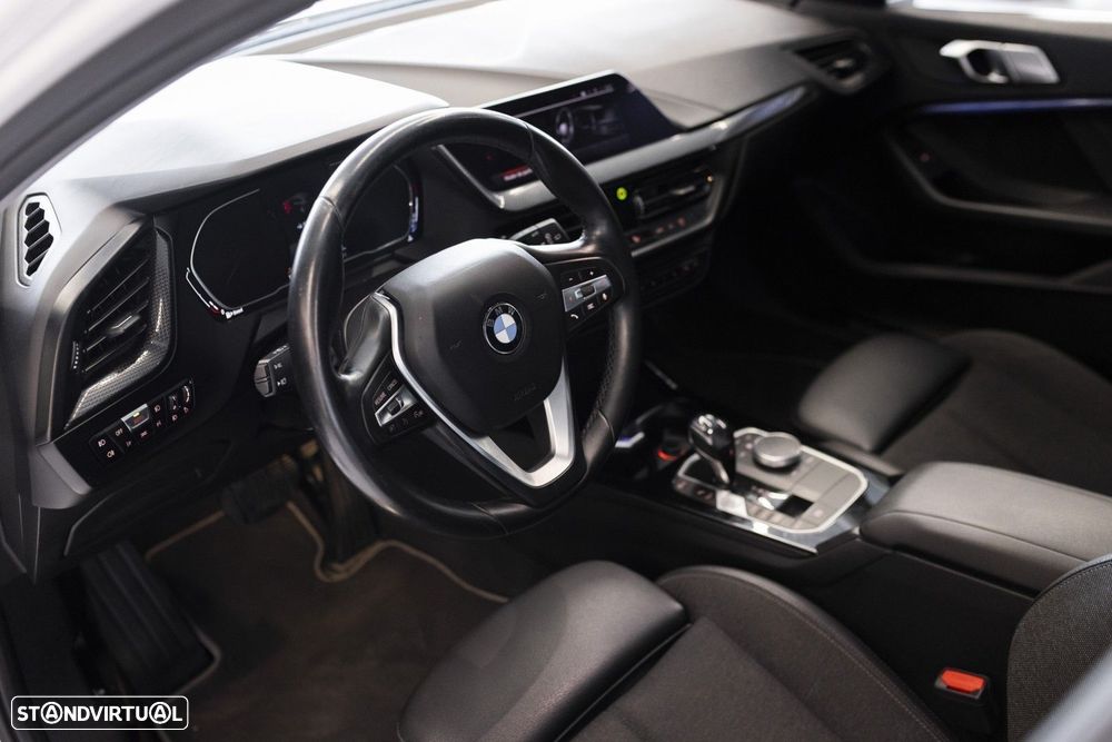BMW 116 d Aut. M Sport - 11