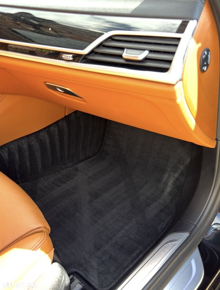 BMW Seria 7 - 11