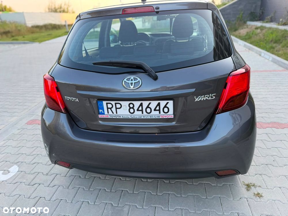 Toyota Yaris 1.33 Premium - 40