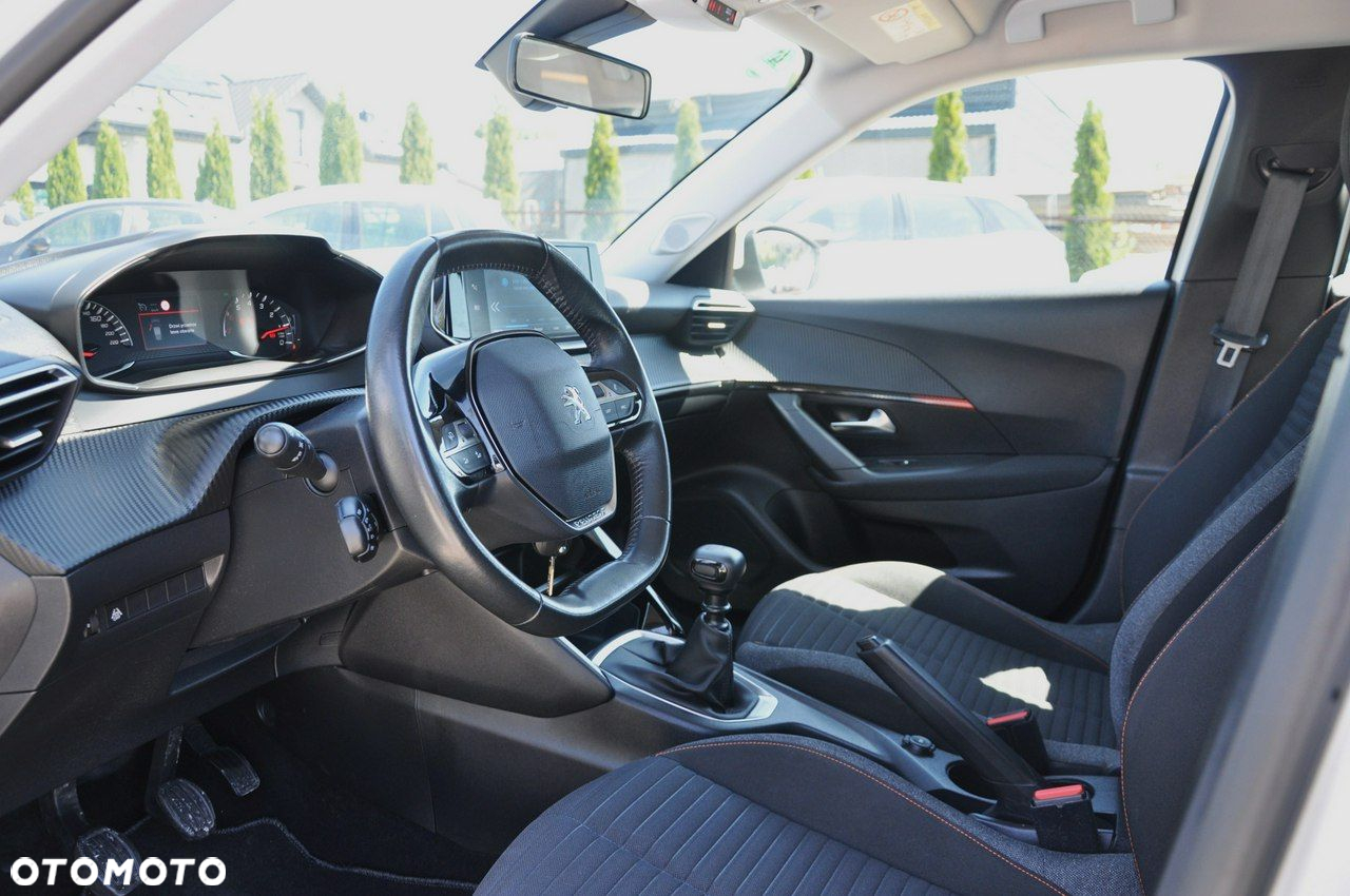 Peugeot 2008 PureTech 100 Active S&S BVM6 - 11