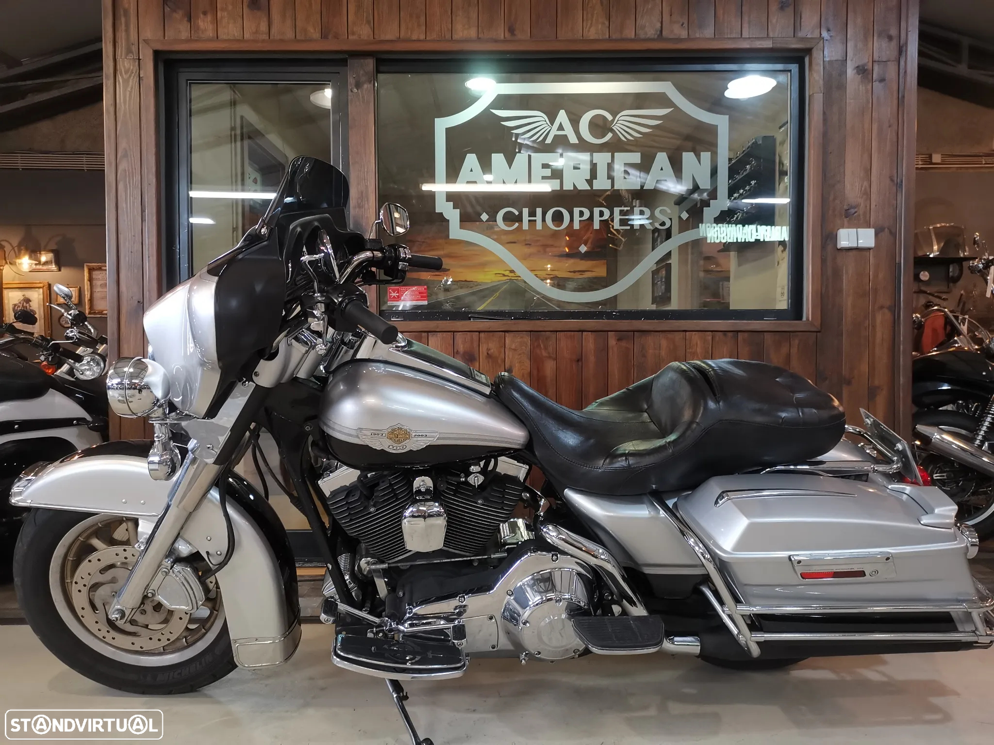 Harley-Davidson FLHTC CENTENÁRIA - 12