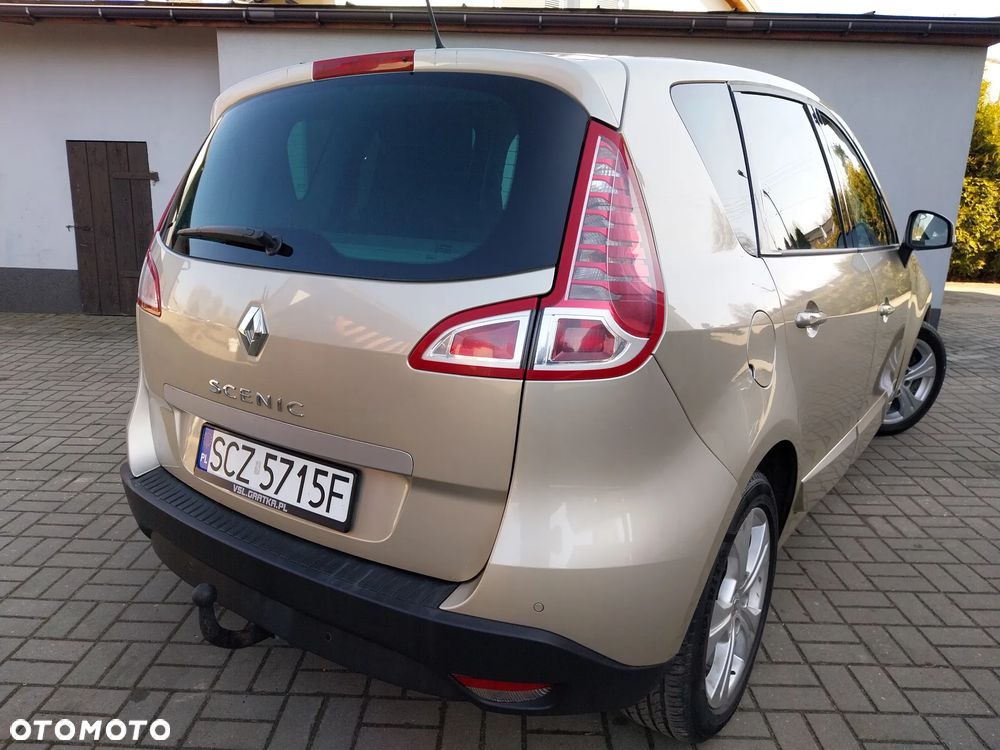 Renault Scenic 1.6 16V Confort Privilege - 25