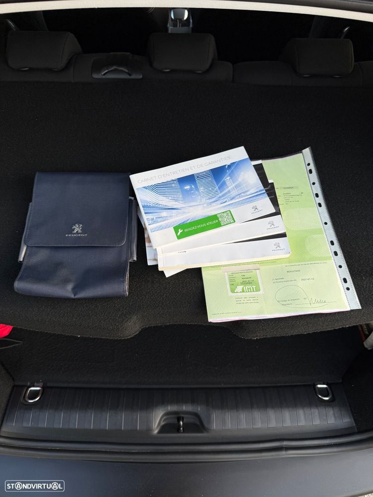 Peugeot 2008 PureTech 82 Urban Move - 24