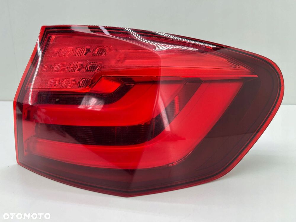 BMW 5 F11 PRAWA LAMPA TYŁ W BŁOTNIK LED 7203234 - 4