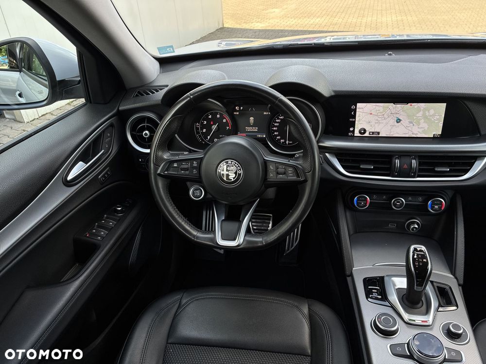Alfa Romeo Stelvio 2.0 Turbo Sprint Q4 - 14