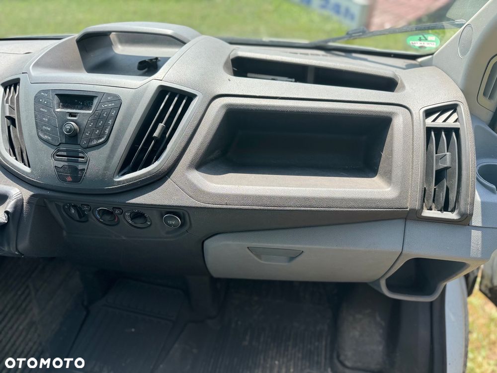 Ford Transit - 15