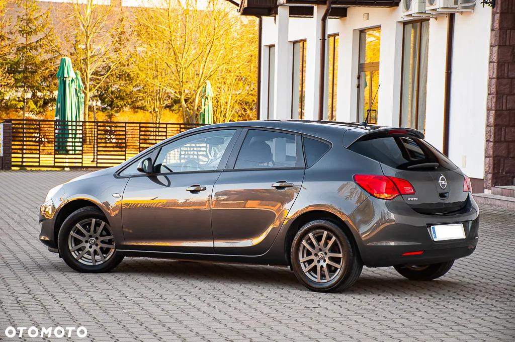 Opel Astra 1.6 Active - 17