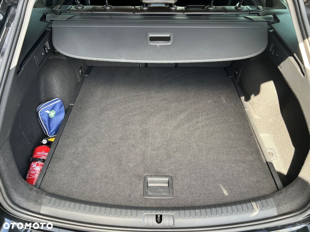 Seat Leon Sportstourer 2.0 TDI Xcellence DSG - 30