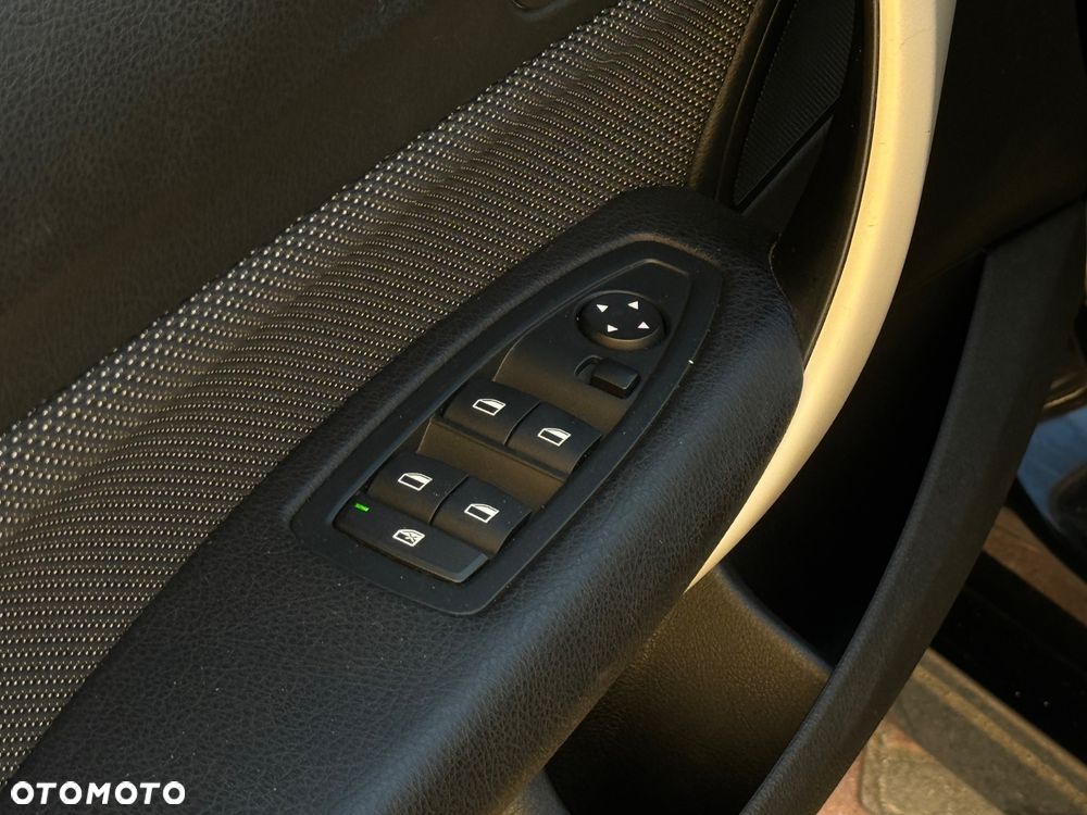 BMW Seria 1 - 20