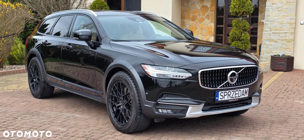 Volvo V90 Cross Country T6 AWD Pro - 4