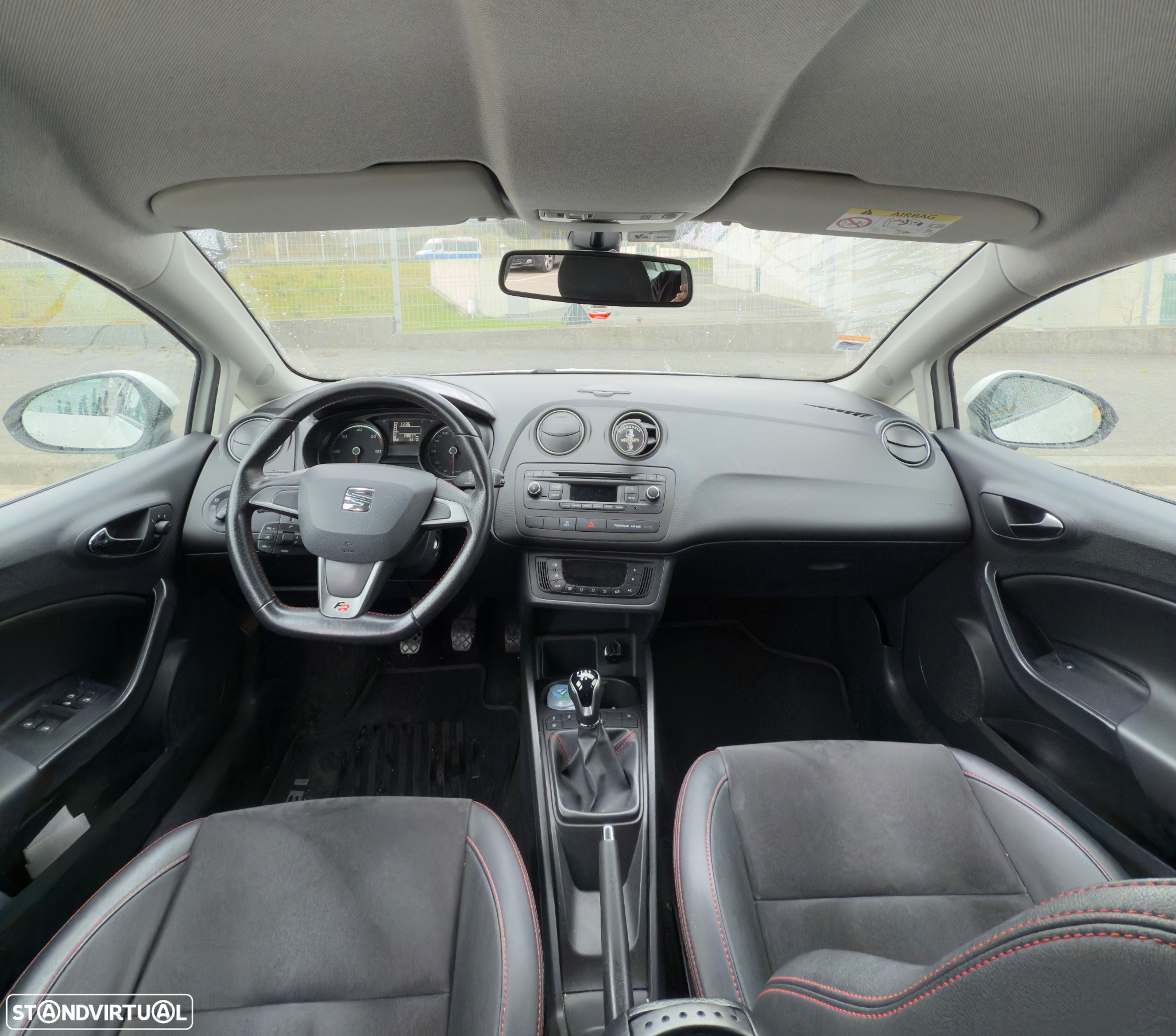 SEAT Ibiza 1.6 TDI FR - 9