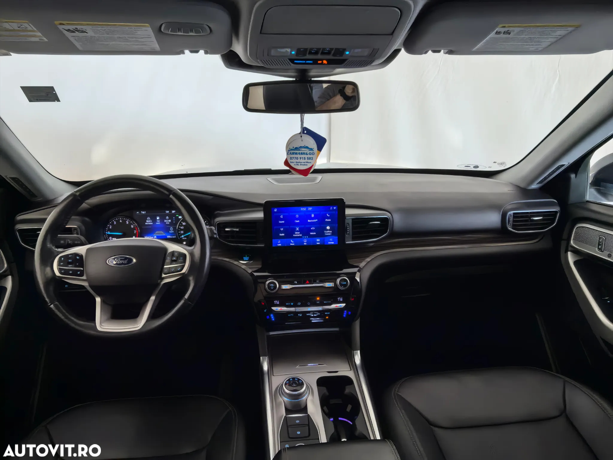 Ford Explorer - 12