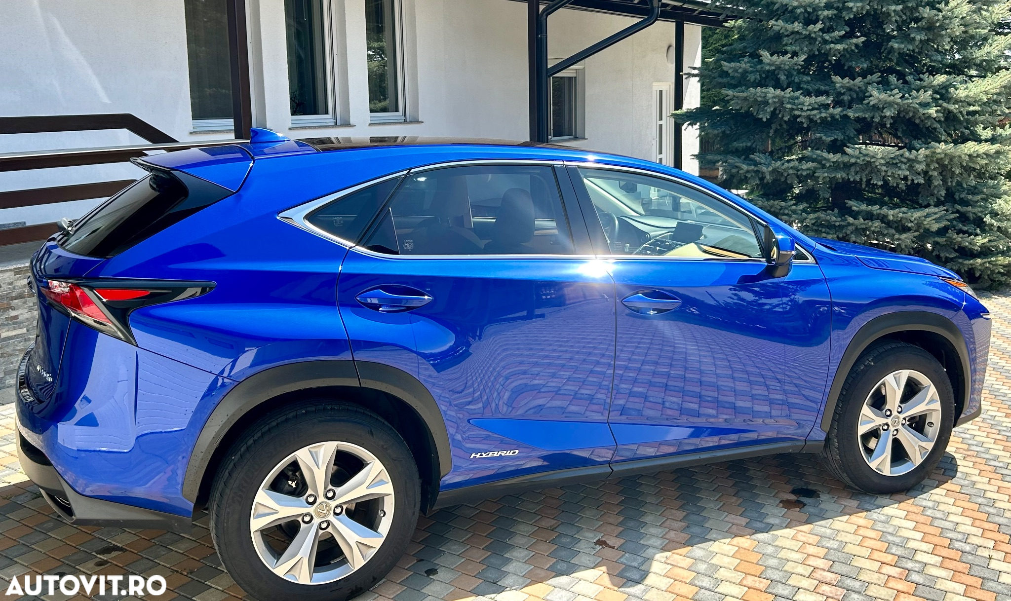 Lexus Seria NX 300h AWD Luxury - 3