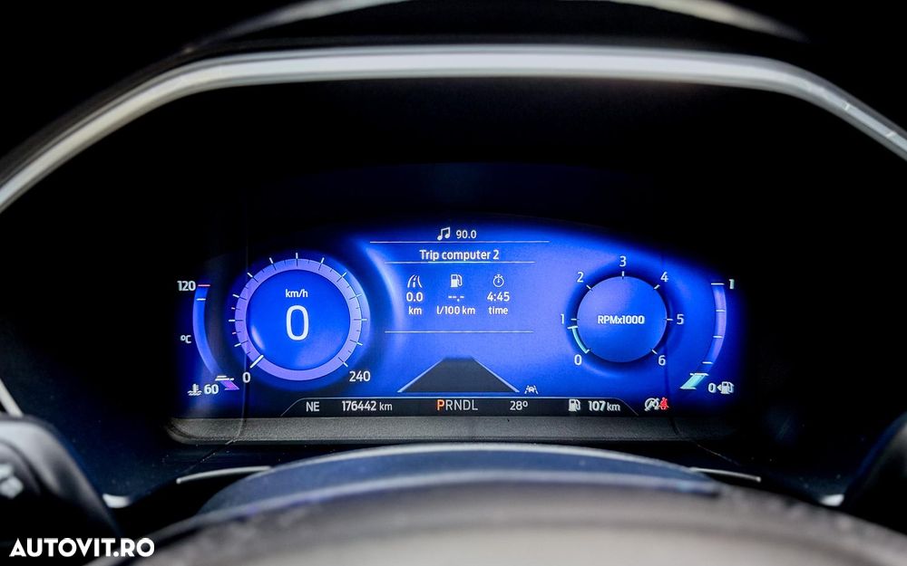 Ford Kuga - 19