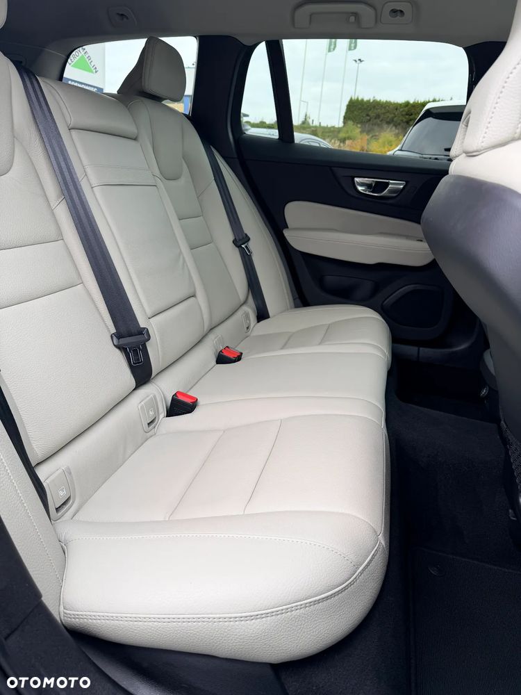 Volvo V60 T4 Inscription - 14