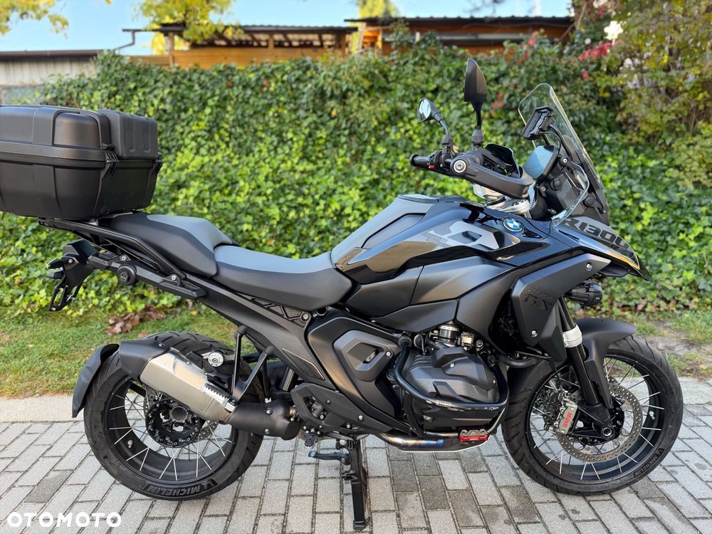 BMW R - 1