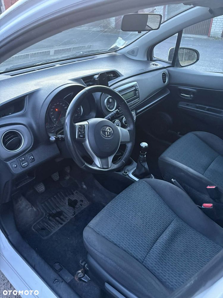 Toyota Yaris 1.4 D-4D Active - 9