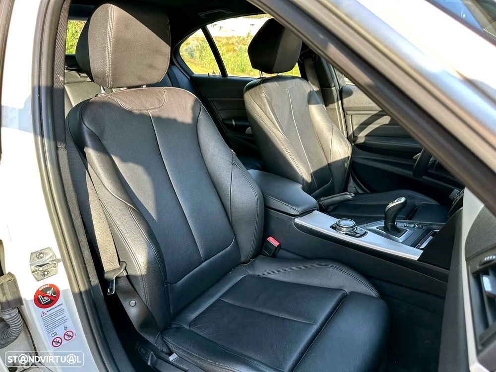 BMW 328 i Aut. Modern Line - 10