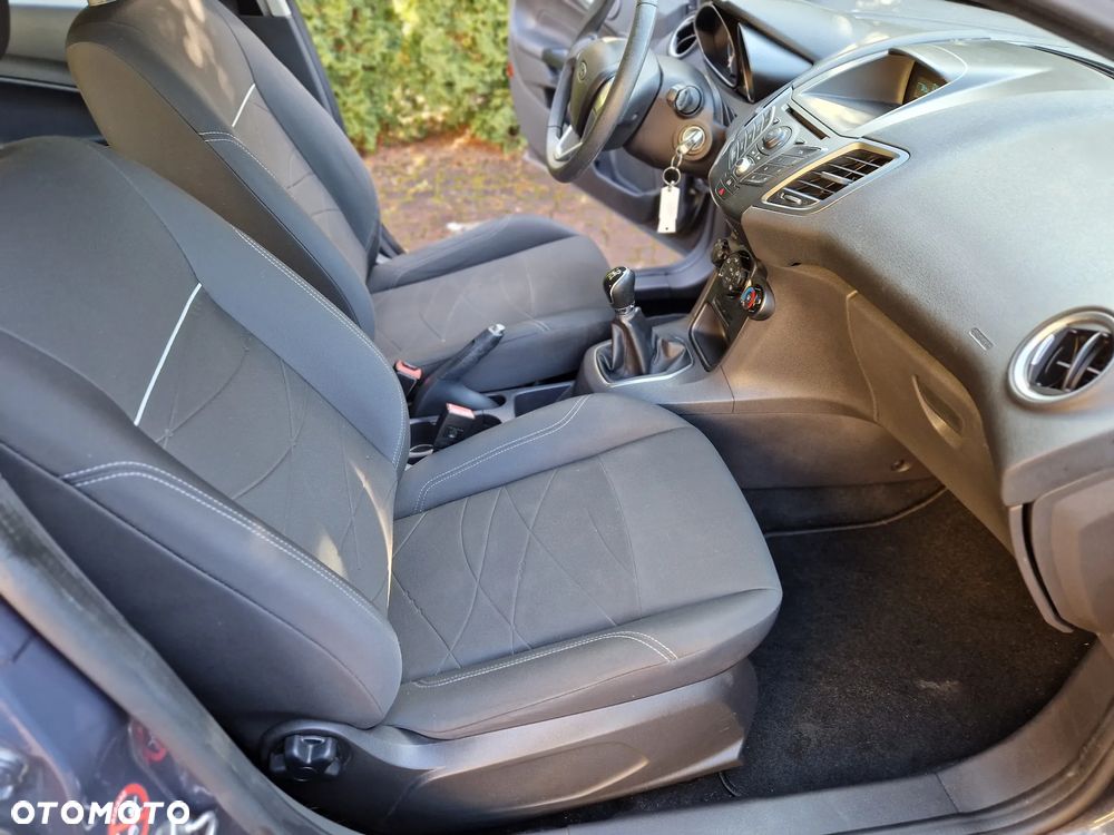 Ford Fiesta 1.25 Ambiente EU5 - 14