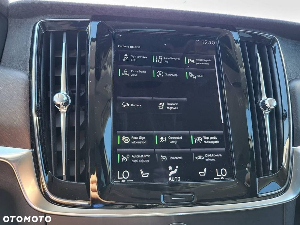 Volvo V90 - 25