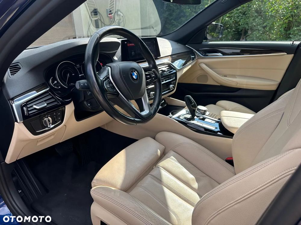 BMW Seria 5 530e iPerformance xDrive - 19