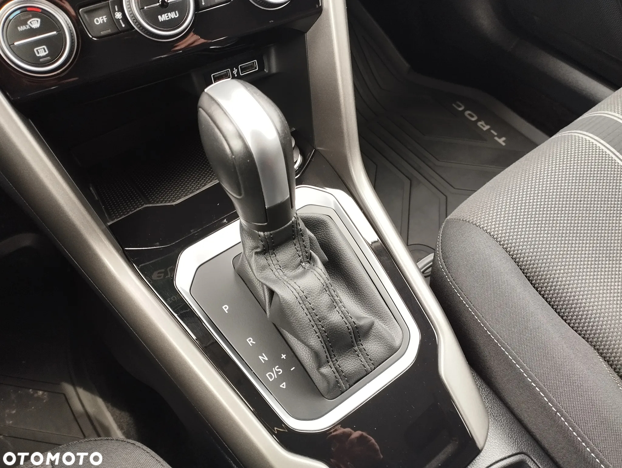 Volkswagen T-Roc 1.5 TSI ACT Advance DSG - 19